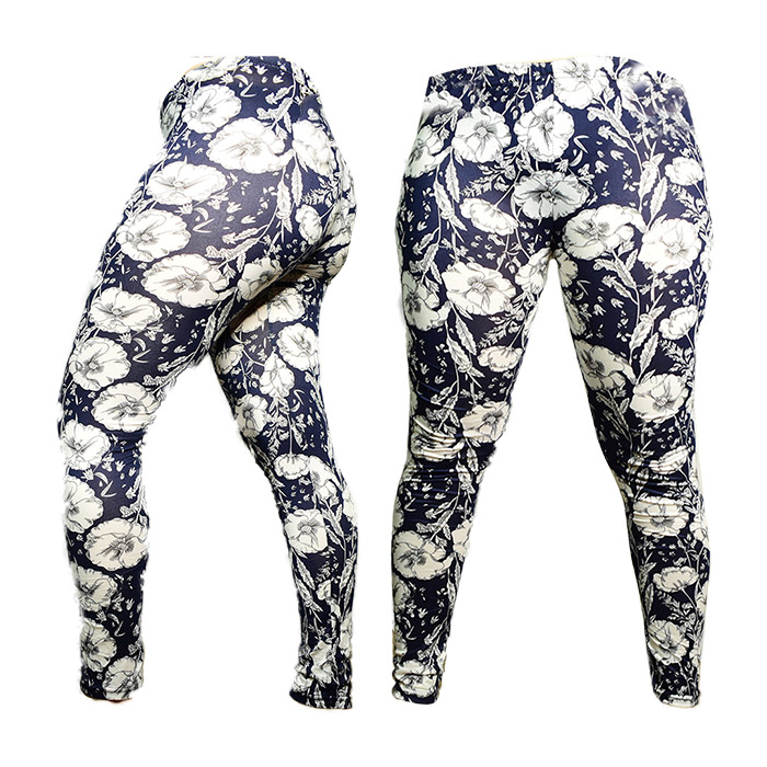 Leggins estampados diseño flores blancas con azul