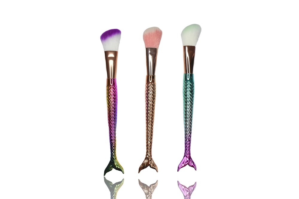 Brocha para rubor cola de sirena tornasol